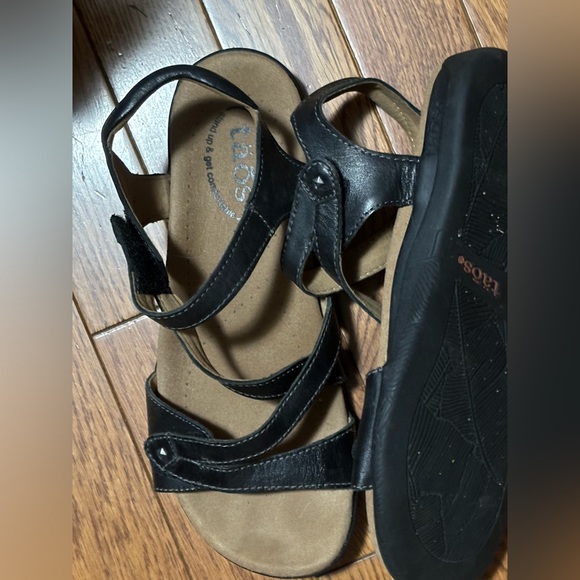 Black Taos Sandals - Picture 11 of 11